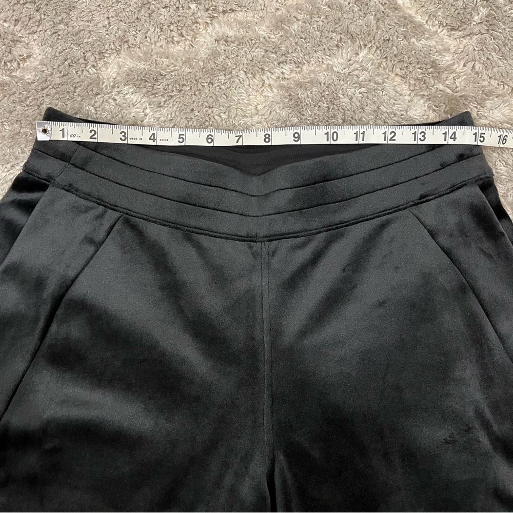 Lululemon | Scuba Velvet Black Mid-Rise Wide-Leg Pant size Large - Picture 13 of 16